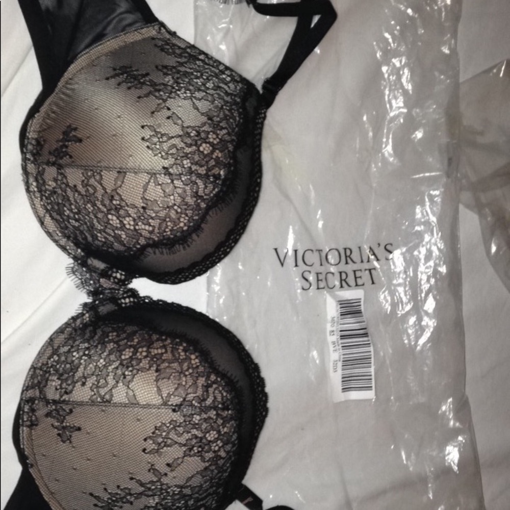 Victoria Secret Bras .